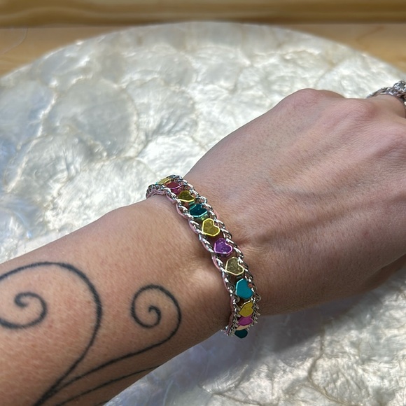 Woven chain heart bracelet - Picture 3 of 7